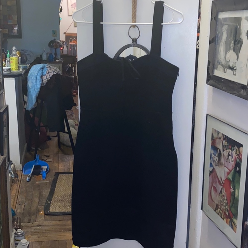 Body Con DIANE VON FURSTENBERG free size 10- black
